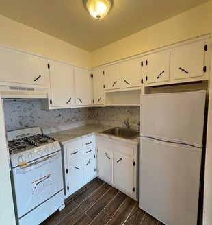2-Bedroom Townhouse for Rent in Elmsford, NY 10523 – $2295/mo | 1 Baths | Updated 2025
