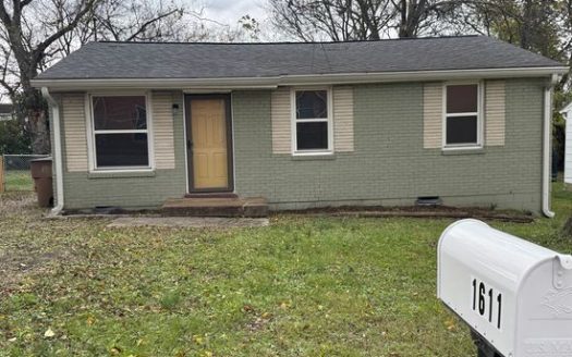 3-Bedroom Single Family Home for Rent in Nashville, TN 37216 – $1650/mo | 1 Baths | Updated 2025