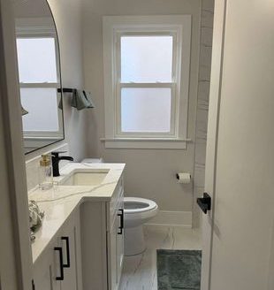 2-Bedroom Apartment  for Rent in Chicago, IL 60641 – $2100/mo | 1 Baths | Updated 2025
