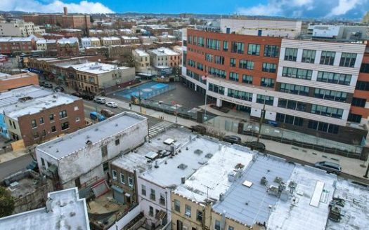 1-Bedroom Townhouse for Rent in Maspeth, NY 11378 – $5000/mo | 1 Baths | Updated 2025