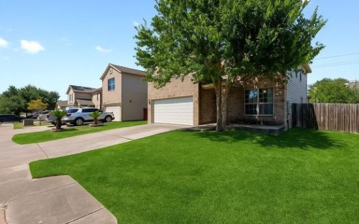 4-Bedroom Single Family Home for Rent in Austin, TX 78747 – $2200/mo | 3 Baths | Updated 2025