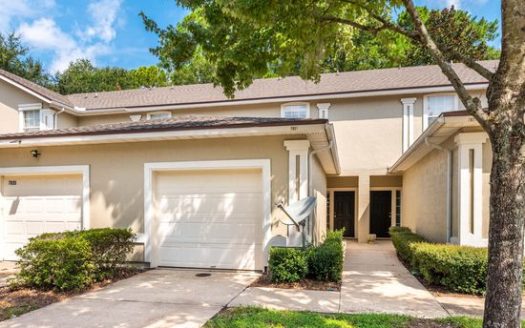 2-Bedroom Townhouse for Rent in Jacksonville, FL 32210 – $1750/mo | 3 Baths | Updated 2025