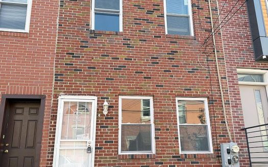 Multi Family Home for Sale in Philadelphia, PA 19133 – 4 Bedrooms, 1 Baths – $350000