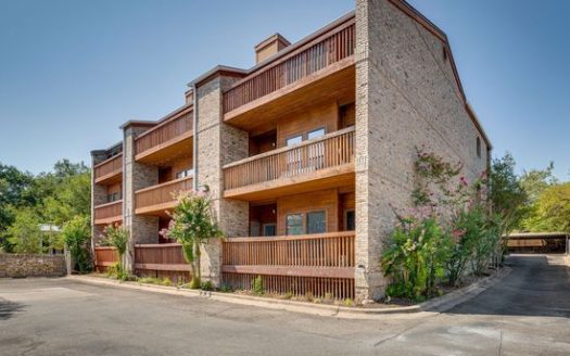 2-Bedroom Apartment for Rent in Austin, TX 78703 – $2295/mo | 2 Baths | Updated 2025