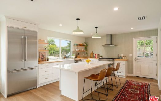 Single Family Home for Sale in North Hollywood, CA 91601 – 4 Bedrooms, 4 Baths – $1749000