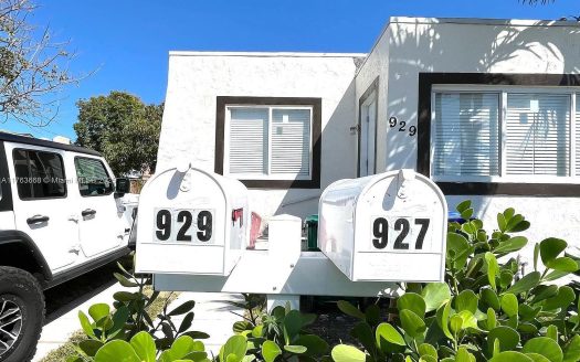 Multi Family Home for Sale in Miami, FL 33130 – 5 Bedrooms, 2 Baths – $949000