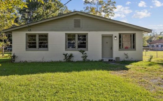3-Bedroom Single Family Home for Rent in Jacksonville, FL 32254 – $1200/mo | 1 Baths | Updated 2025