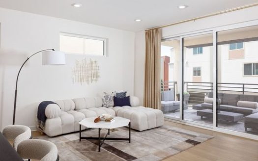 Townhouse for Sale in San Pedro, CA 90732 – 4 Bedrooms, 4 Baths – $1060990