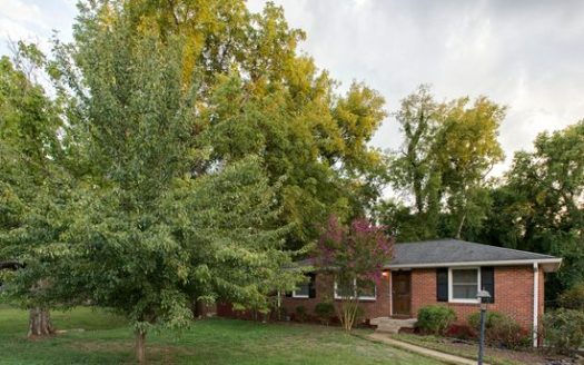 3-Bedroom Single Family Home for Rent in Nashville, TN 37209 – $2695/mo | 2 Baths | Updated 2025
