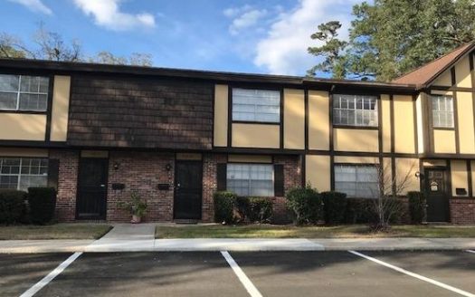 2-Bedroom Apartment for Rent in Jacksonville, FL 32217 – $1300/mo | 2 Baths | Updated 2025