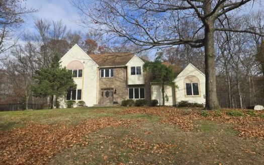 4-Bedroom Single Family Home for Rent in Pomona, NY 10970 – $5500/mo | 3 Baths | Updated 2025