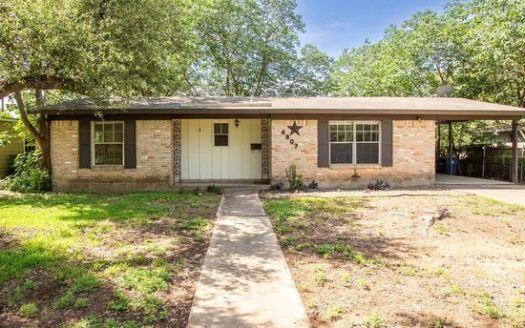 3-Bedroom Single Family Home for Rent in Austin, TX 78745 – $1875/mo | 2 Baths | Updated 2025
