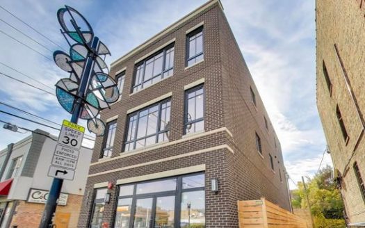 2-Bedroom Single Family Home for Rent in Chicago, IL 60640 – $3600/mo | 2 Baths | Updated 2025