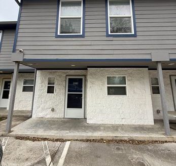 2-Bedroom Townhouse  for Rent in Nashville, TN 37209 – $1595/mo | 2 Baths | Updated 2025