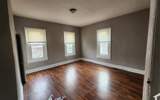 1-Bedroom Townhouse  for Rent in Philadelphia, PA 19143 – $1050/mo | 1 Baths | Updated 2025