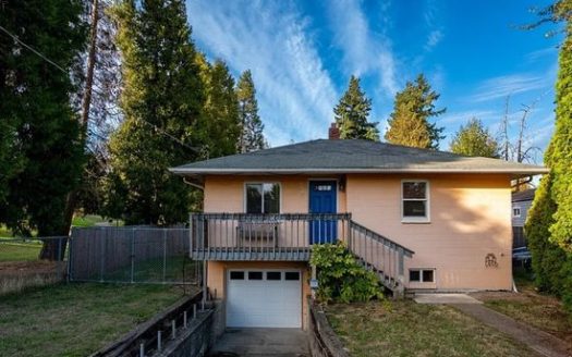 2-Bedroom Single Family Home for Rent in Seattle, WA 98118 – $2745/mo | 2 Baths | Updated 2025