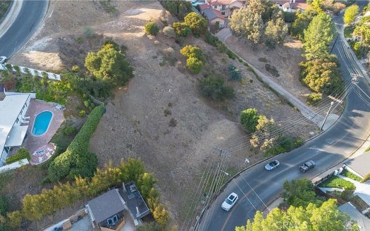 Lot for Sale in Encino, CA 91436 – 1 Bedroom, 1 Bath – $1150000