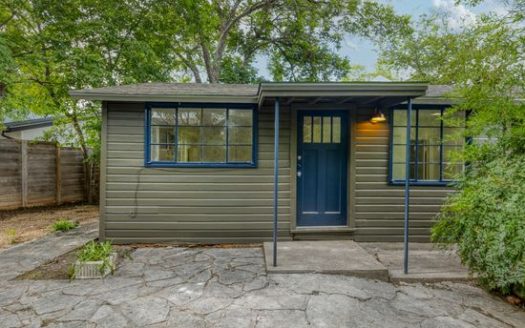 1-Bedroom Townhouse for Rent in Austin, TX 78722 – $1450/mo | 1 Baths | Updated 2025