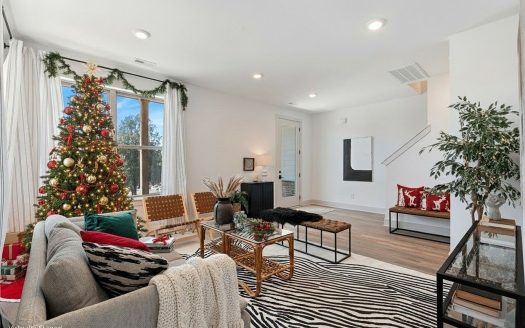 Townhouse for Sale in Nashville, TN 37209 – 4 Bedrooms, 4 Baths – $575000