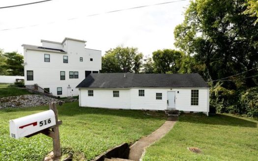 4-Bedroom Single Family Home for Rent in Nashville, TN 37211 – $2249/mo | 2 Baths | Updated 2025