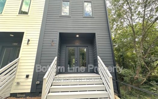 3-Bedroom Townhouse  for Rent in Charlotte, NC 28205 – $2950/mo | 4 Baths | Updated 2025
