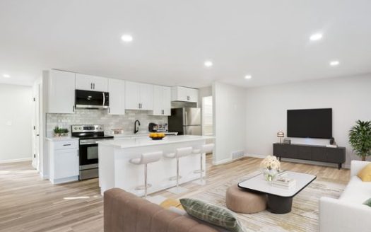 4-Bedroom Townhouse  for Rent in Denver, CO 80220 – $2730/mo | 2 Baths | Updated 2025