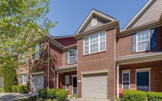 3-Bedroom Condo  for Rent in Brentwood, TN 37027 – $1895/mo | 3 Baths | Updated 2025