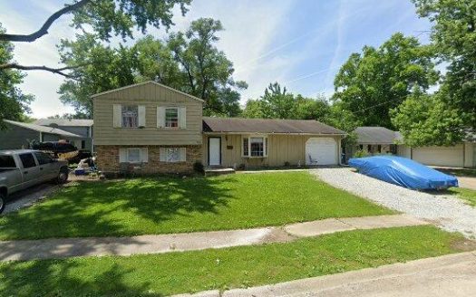 3-Bedroom Single Family Home for Rent in Indianapolis, IN 46235 – $1295/mo | 2 Baths | Updated 2025