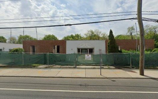 1-Bedroom Townhouse for Rent in New Hyde Park, NY 11040 – $1350/mo | 1 Baths | Updated 2025