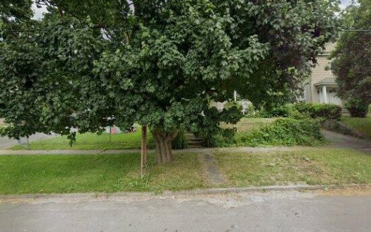 3-Bedroom Townhouse for Rent in Syracuse, NY 13205 – $1800/mo | 1 Baths | Updated 2025