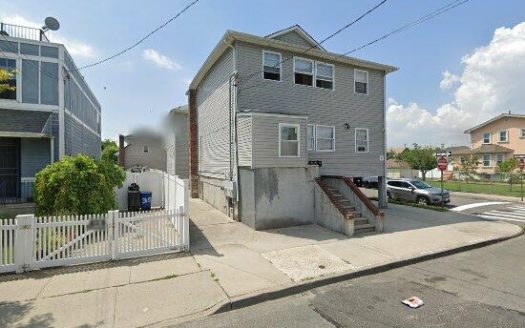 2-Bedroom Townhouse for Rent in Far Rockaway, NY 11691 – $2885/mo | 1 Baths | Updated 2025