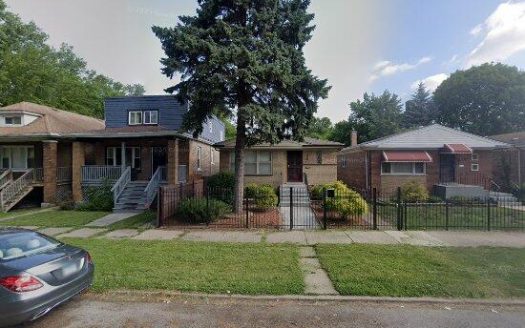 5-Bedroom Single Family Home for Rent in Chicago, IL 60619 – $2400/mo | 1 Baths | Updated 2025