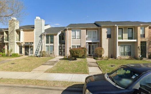 4-Bedroom Townhouse for Rent in Houston, TX 77074 – $1700/mo | 3 Baths | Updated 2025