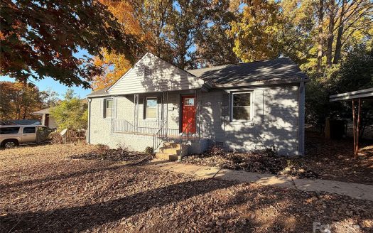Single Family Home for Sale in Charlotte, NC 28216 – 4 Bedrooms, 2 Baths – $314999