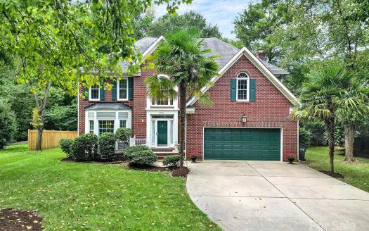 Single Family Home for Sale in Charlotte, NC 28269 – 4 Bedrooms, 3 Baths – $525000
