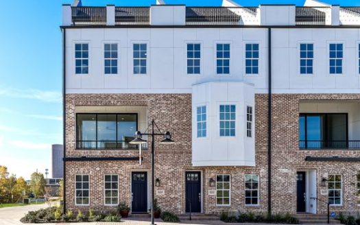 Townhouse for Sale in Dallas, TX 75219 – 3 Bedrooms, 4 Baths – $655900