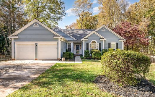 Single Family Home for Sale in Charlotte, NC 28215 – 3 Bedrooms, 2 Baths – $425000