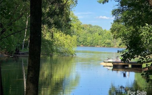 Lot for Sale in Charlotte, NC 28278 – 1 Bedroom, 1 Bath – $299000