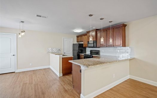 Condo for Sale in Dallas, TX 75254 – 1 Bedroom, 1 Bath – $189000