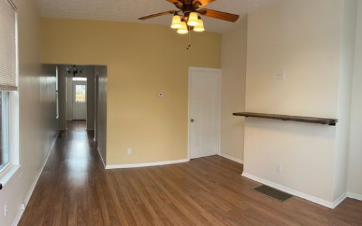 2-Bedroom Townhouse for Rent in Columbus, OH 43215 – $1800/mo | 1 Baths | Updated 2025