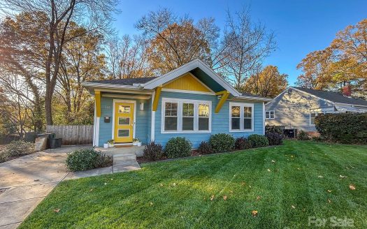 Single Family Home for Sale in Charlotte, NC 28216 – 3 Bedrooms, 2 Baths – $550000