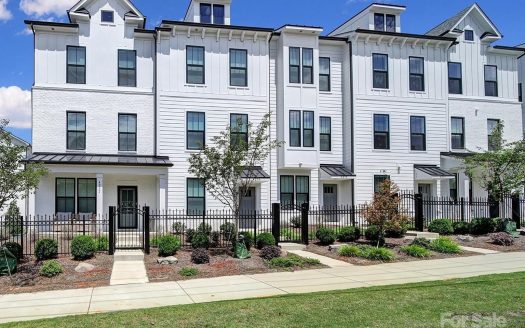 Townhouse for Sale in Charlotte, NC 28226 – 4 Bedrooms, 4 Baths – $564900
