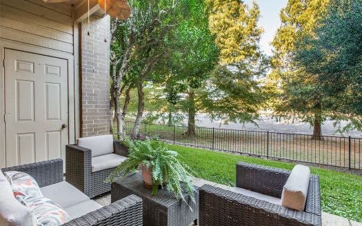 Condo for Sale in Dallas, TX 75248 – 2 Bedrooms, 2 Baths – $325000