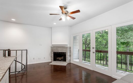 Condo for Sale in Dallas, TX 75231 – 1 Bedroom, 2 Baths – $129000