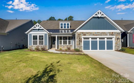 Single Family Home for Sale in Charlotte, NC 28215 – 4 Bedrooms, 4 Baths – $765000