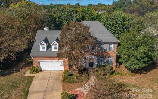 Single Family Home for Sale in Charlotte, NC 28277 – 5 Bedrooms, 3 Baths – $740000