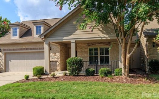 Condo for Sale in Matthews, NC 28105 – 2 Bedrooms, 2 Baths – $512000