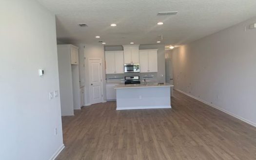3-Bedroom Townhouse for Rent in Jacksonville, FL 32256 – $2300/mo | 3 Baths | Updated 2025