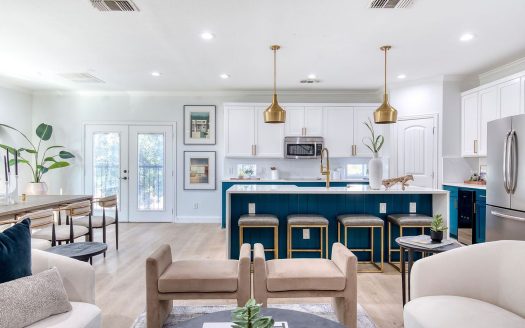 Townhouse for Sale in Dallas, TX 75204 – 2 Bedrooms, 3 Baths – $599900