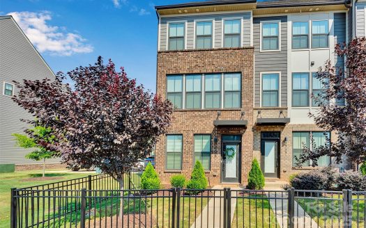 Townhouse for Sale in Charlotte, NC 28217 – 3 Bedrooms, 4 Baths – $505000